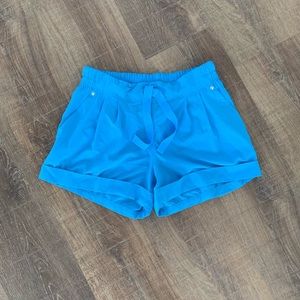 Lululemon Spring Breakaway Shorts - sz 6